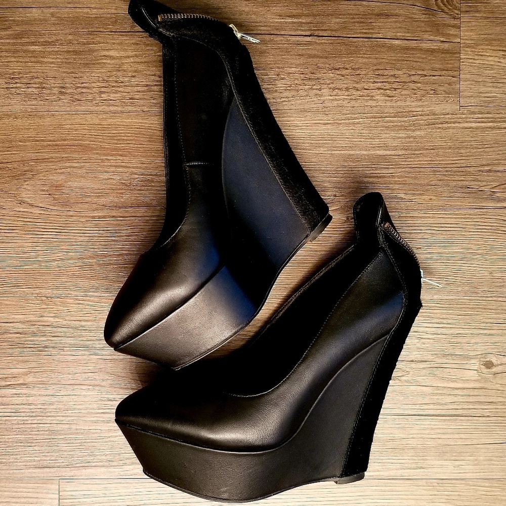 KATE FERGUSON 🔥Cassamassima BLACK, 2" Platform